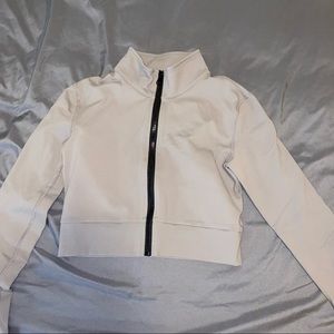 TYC effortless cropped zip